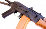 Replika des Sturmgewehrs CM035