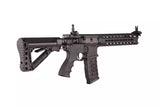Replik des CM16 Predator-Karabiners